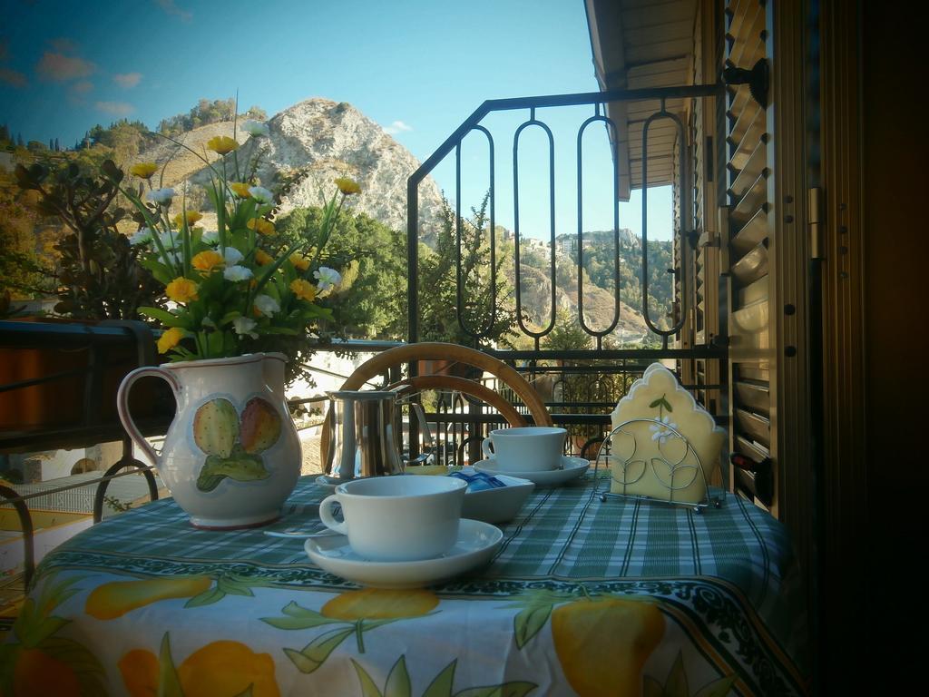 Hotel Pensione Cundari Taormina Exteriér fotografie